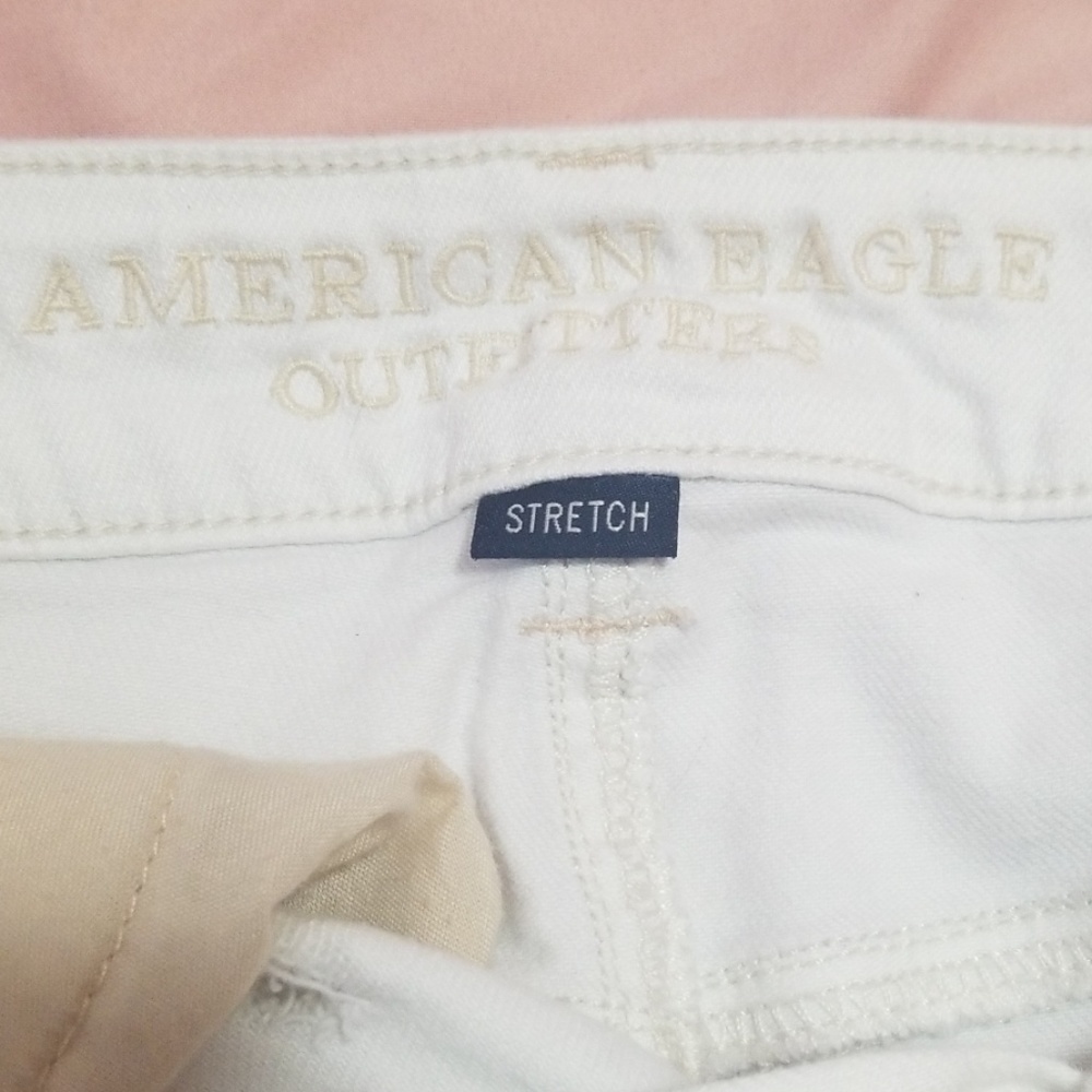 Shorts - Picture 3 of 4